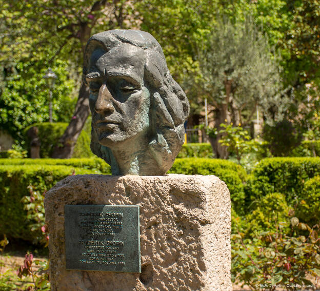 Frédéric Chopin monument