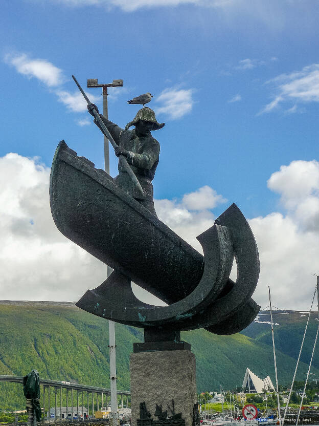 Statue to the whalers and fisherman of Tromsø