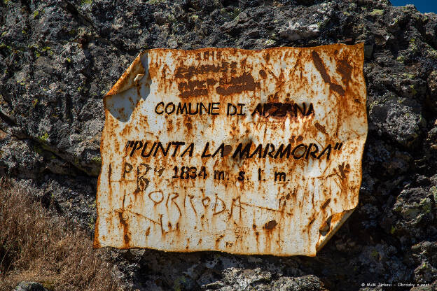 Punta La Marmora (1833 m)