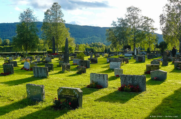 Heddal cemetery