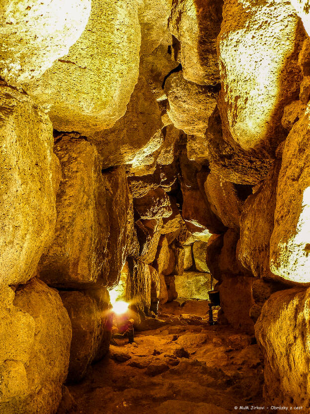 Nuraghe Santu Antine - interiér