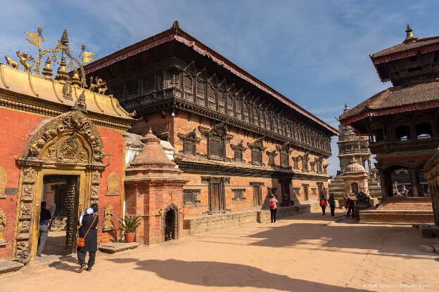 Bhaktapur 55 Window palace & Golden gate