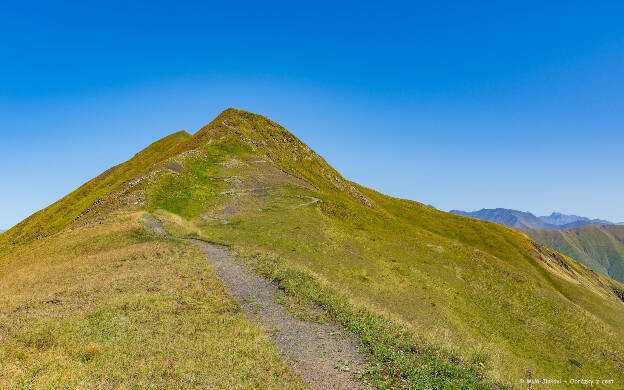 Nepříliš chozená trasa do Gudani po hřebeni ( 3000 m)